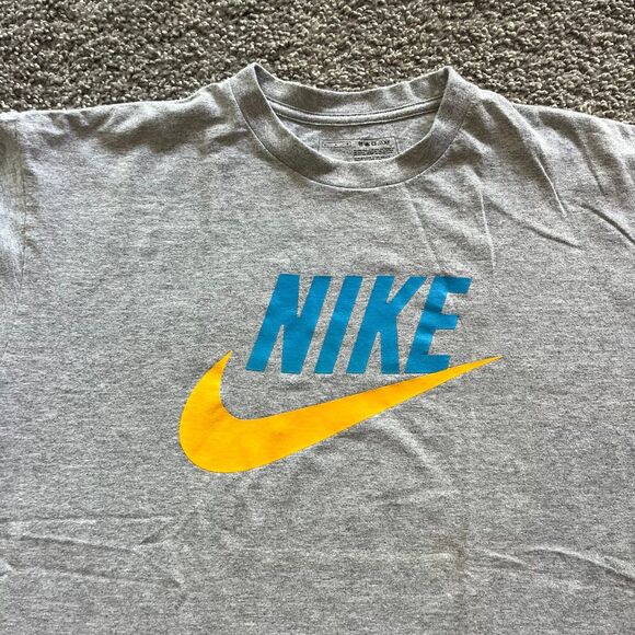 Vintage Y2K Nike Grey Logo T Shirt Throwback Mens Size Medium - Picture 2 of 6